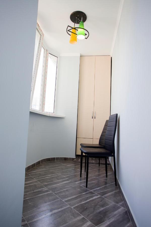 דירות Apartament Curat Si Confortabil Str. Ismail 86 In Centrul Chisinaului מראה חיצוני תמונה